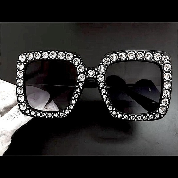 Black Rhinestone Oversized Sunglasses🕶 - Picture 7 of 13